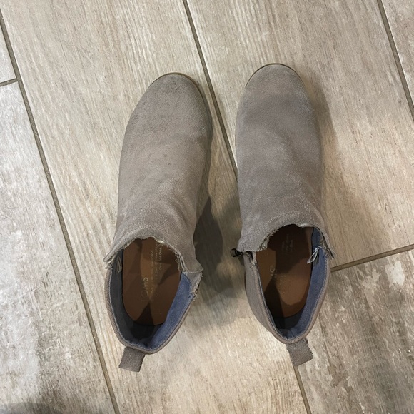 Toms Deia Ankle Bootie - Picture 2 of 7